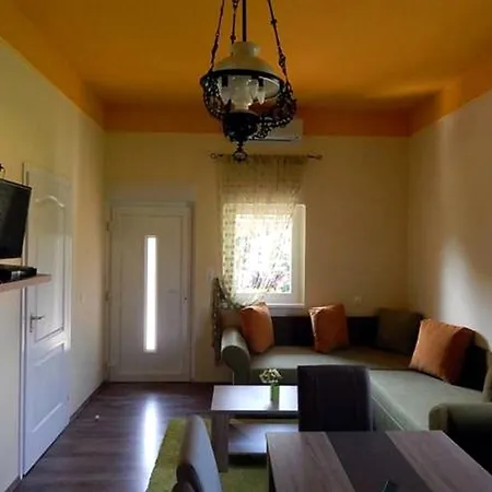 Apartment Georgina